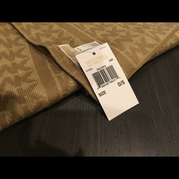 Scarf - Picture 2 of 2